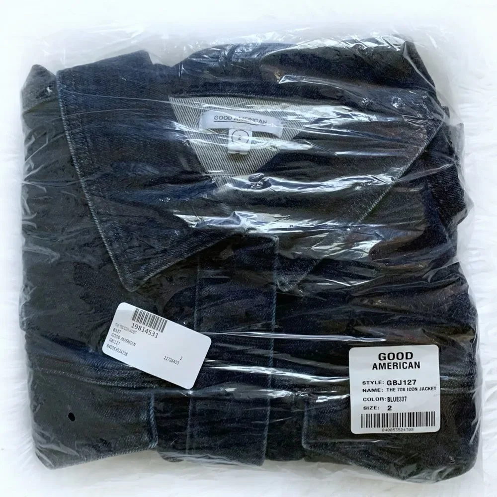 GOOD AMERICAN Cropped Denim Jacket!